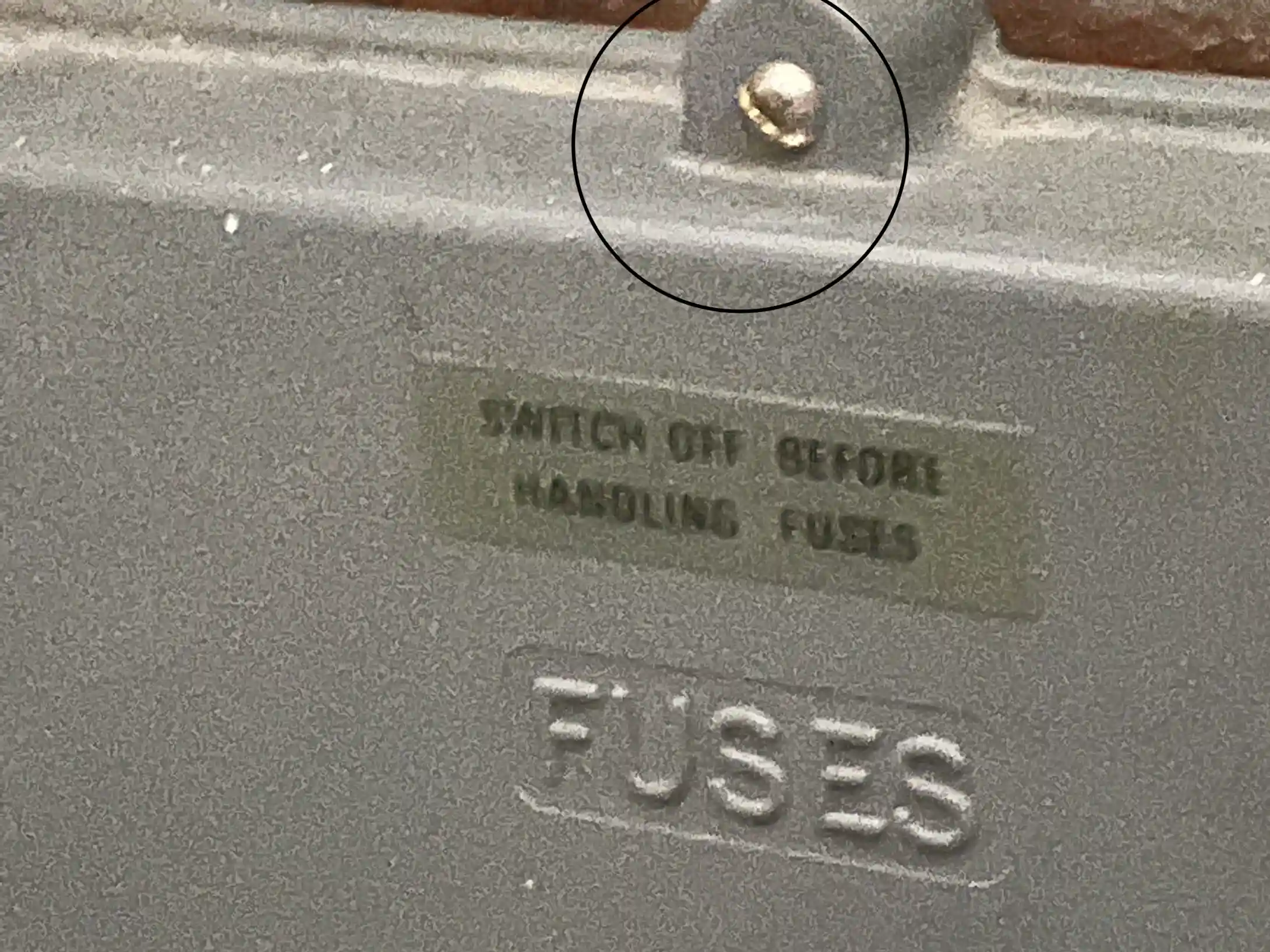 24 Hours Emergency Electrician near Hendon